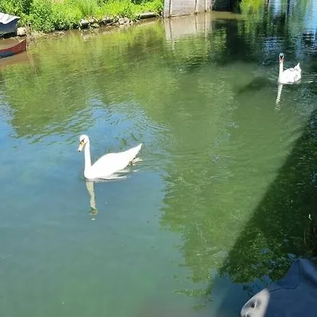 Úszó hotel Au Fils De L'eau *